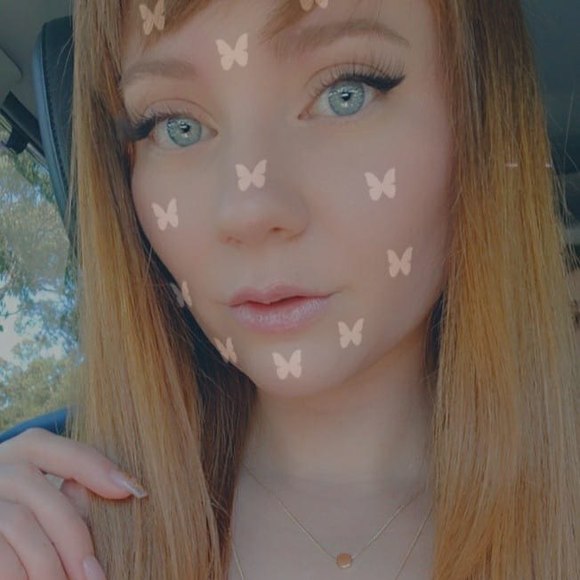 Meet your Posher, Clara - Picture 1 of 1